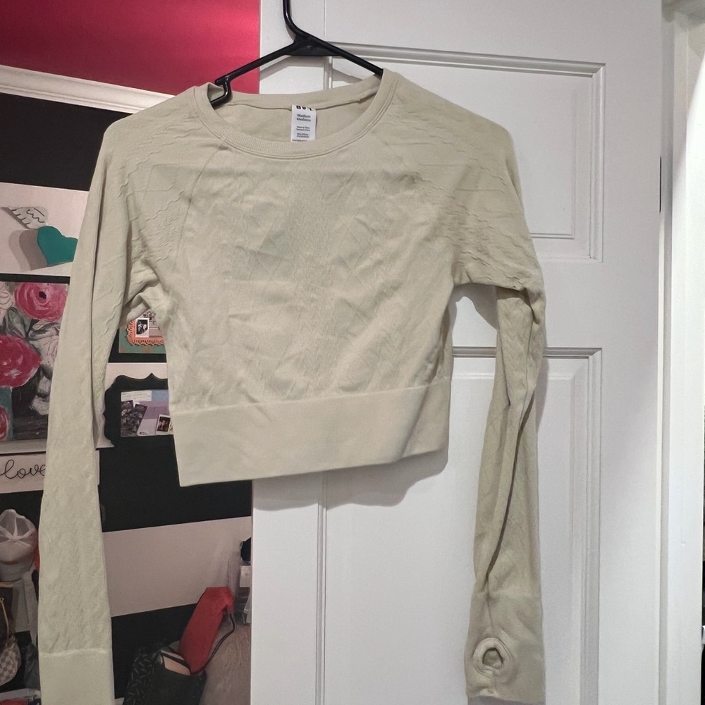 JoyLab Cream Long Sleeve Crop Top